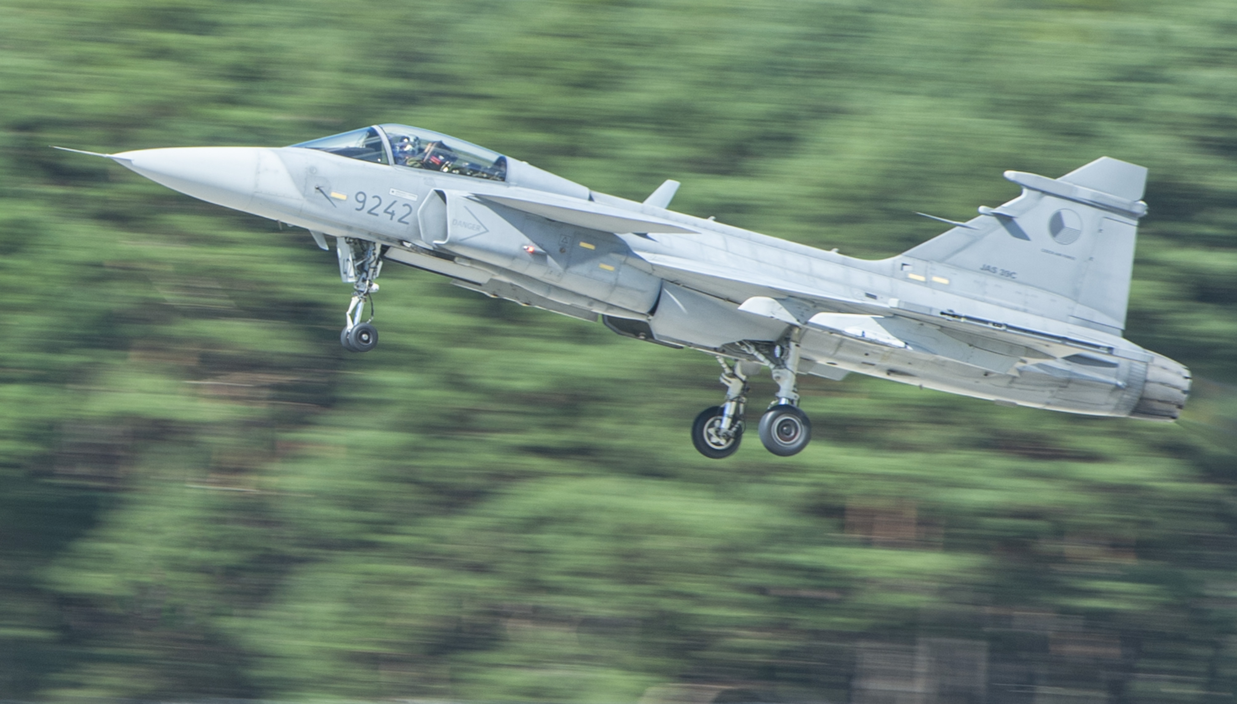 Na snímke stíhačka JAS - 39 Gripen