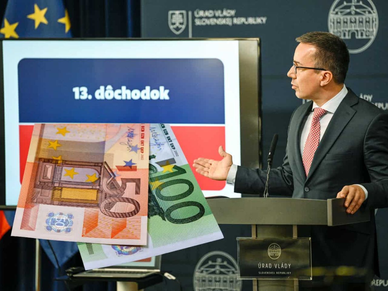 SENIORI, TOTO VÁS ČAKÁ: 13. dôchodok má jasnú sumu