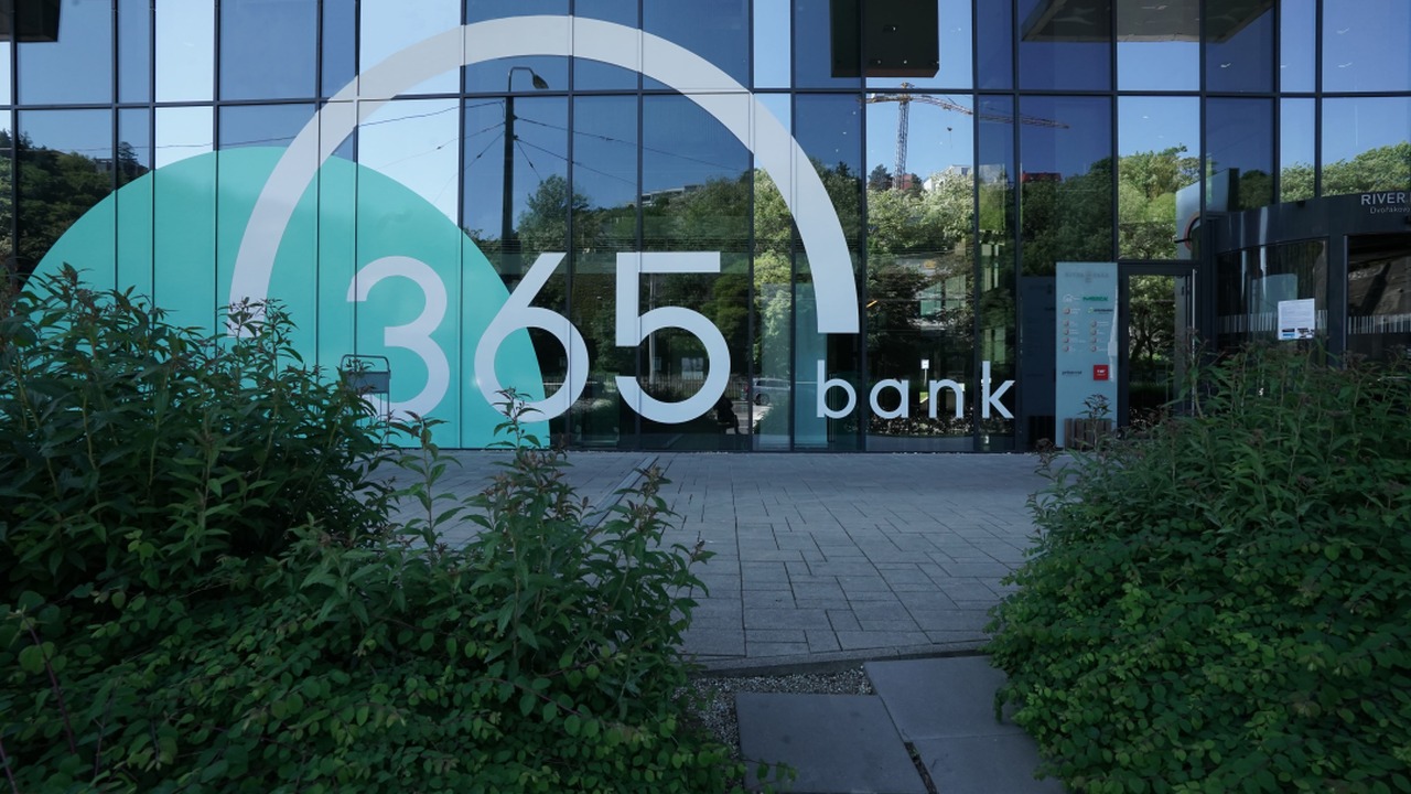 VEĽKÉ SPOJENIE BÁNK ZA DVERAMI! Čo sa od novembra zmení klientom 365.bank?