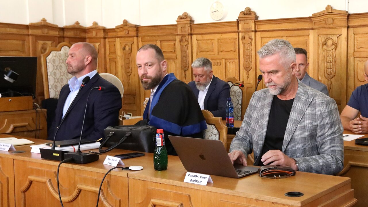 ZVRAT V KAUZE OČISTEC! Bödör, Gašpar aj Krajmer žiadajú, aby súd prejednal aj premlčané skutky