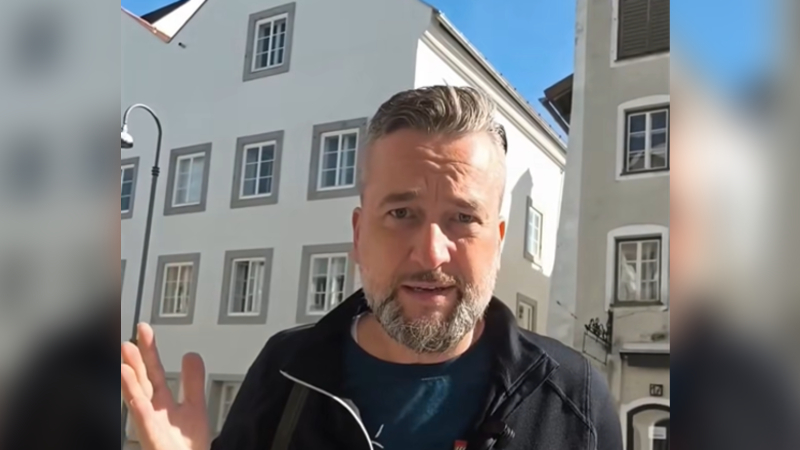 Ľuboš Blaha posiela odkaz z historicky temného miesta (VIDEO)
