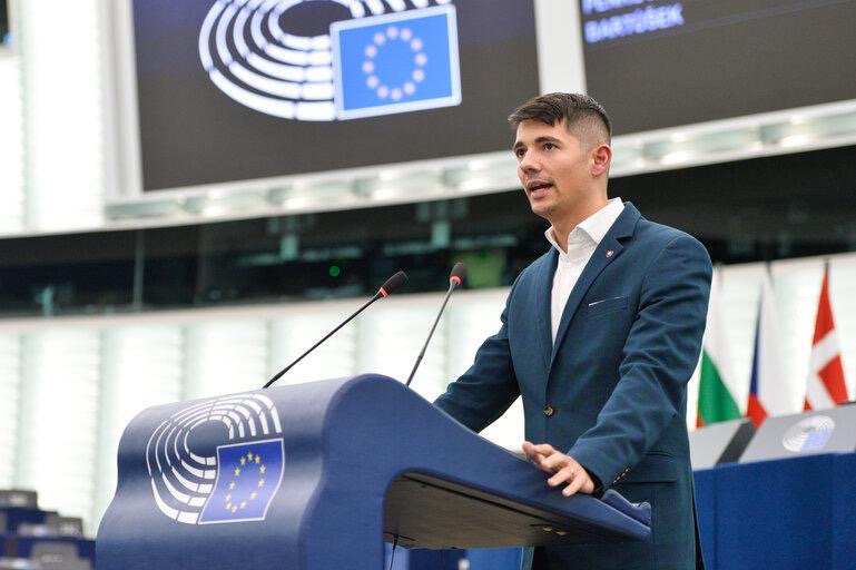 „ZDÁ SA VÁM, ŽE NIEČO NEFUNGUJE?“ Brusel vás presvedčí o opaku, upozorňuje Kaliňák