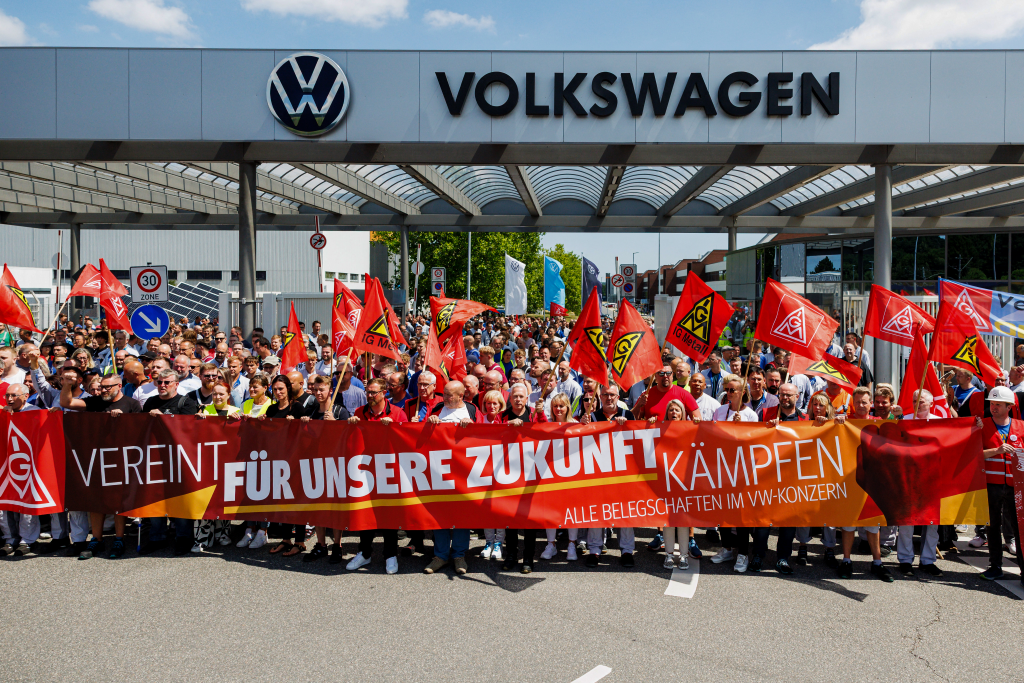 Spor vo Volkswagene sa vyostruje! Odbory sa pripravujú na konflikt s vedením koncernu