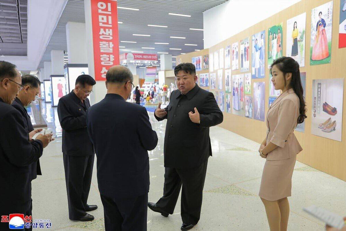 Na snímke Kim Čong-un