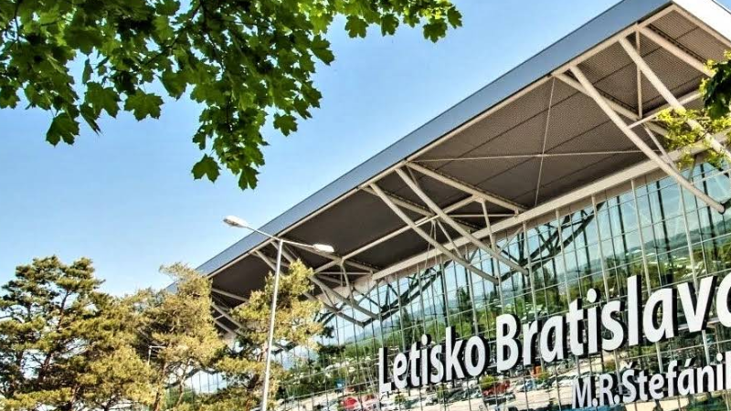 OBROVSKÝ BOOM LETISKA V BRATISLAVE! Čoskoro však môže naraziť na problém