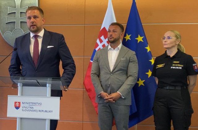 Rezorty vnútra a zdravotníctva podpísali memorandum ochrany zdravotníkov (VIDEO)