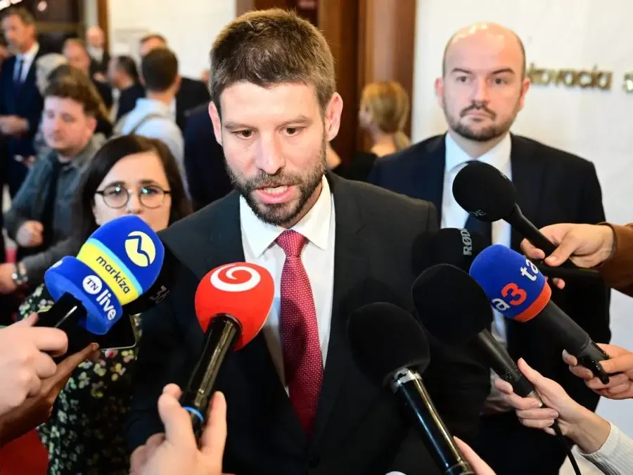 PS ROZPOSLALO POZVÁNKY! Remišová aj tentokrát zaperlila, matovičovci sú urazení (VIDEO)