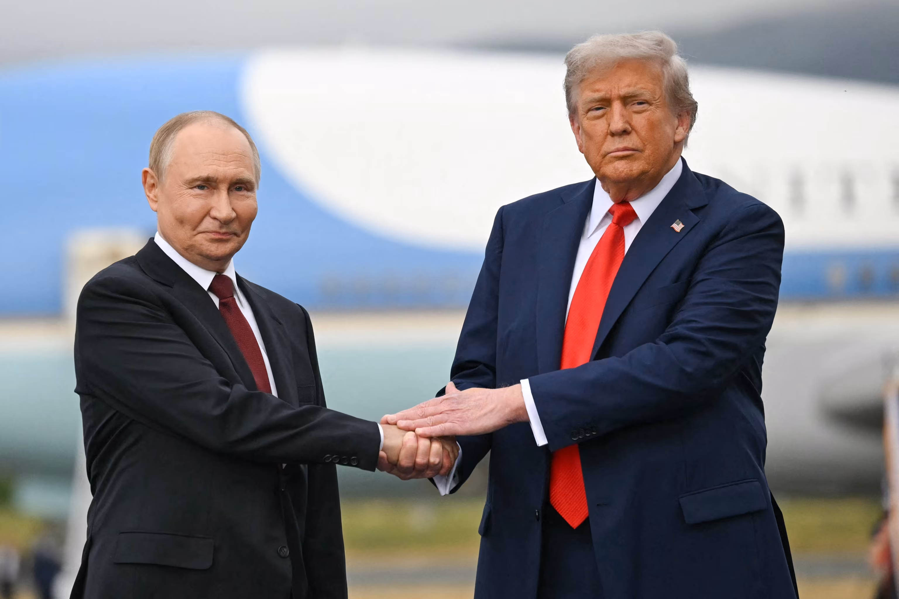 PUTIN NEMÁ ZÁUJEM ÚTOČIŤ NA ÚZEMIE NATO! - povedal Trump. Európa ďalej premýšľa o odvete
