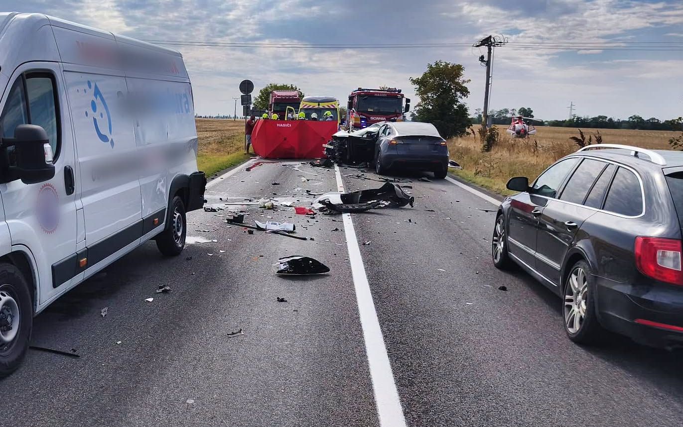 DVOJNÁSOBNÁ TRAGÉDIA! Pri dopravnej nehode prišiel o život vodič i spolujazdkyňa (FOTO)