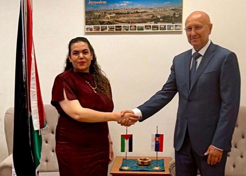 Kollár po stretnutí s veľvyslankyňou: Počuli sme krutú pravdu o „mieri na papieri"