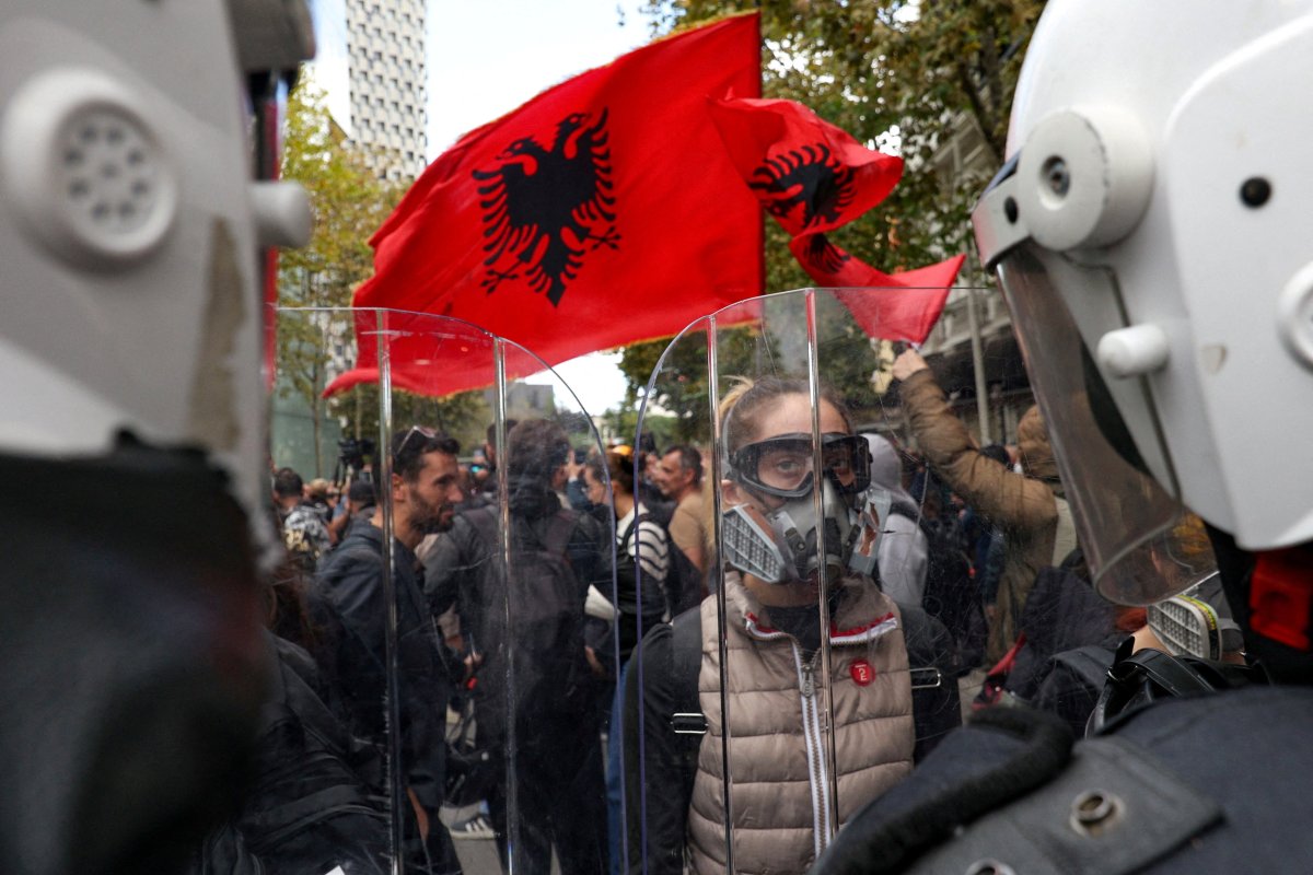 Protesty v Tirane