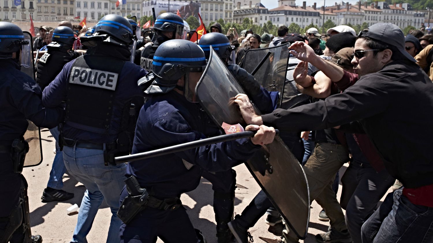 DEŇ MOBILIZÁCIE! Paríž, Lyon, Rennes, Marseille, Belfort, Poitiers... Vo Francúzsku sa začali demonštrácie (VIDEO)