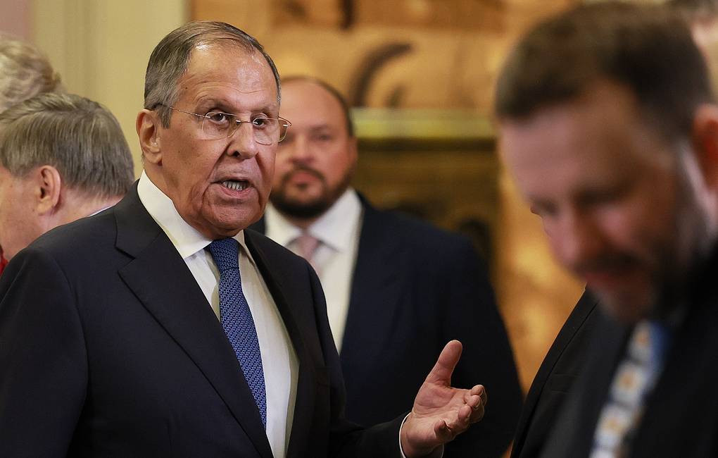 Ak sa Zelenskyj chce stretnúť, môže prísť do Moskvy! - odkazuje Lavrov
