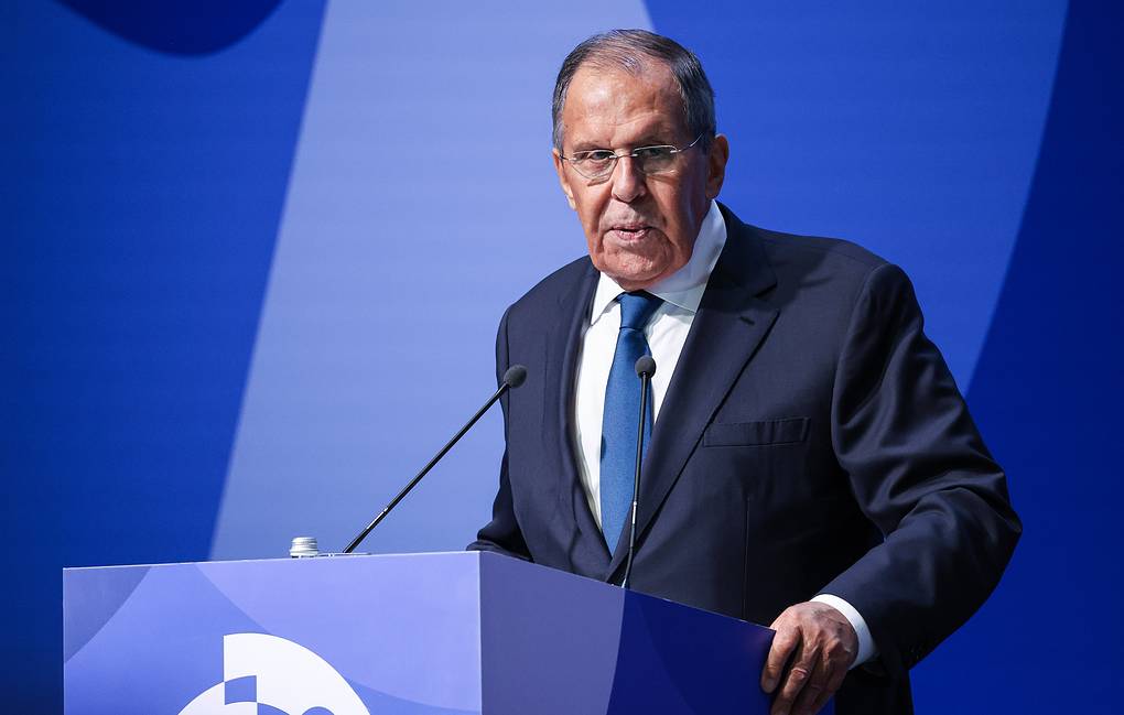 Lavrov pohrozil Európe „veľmi krátkou vojnou“