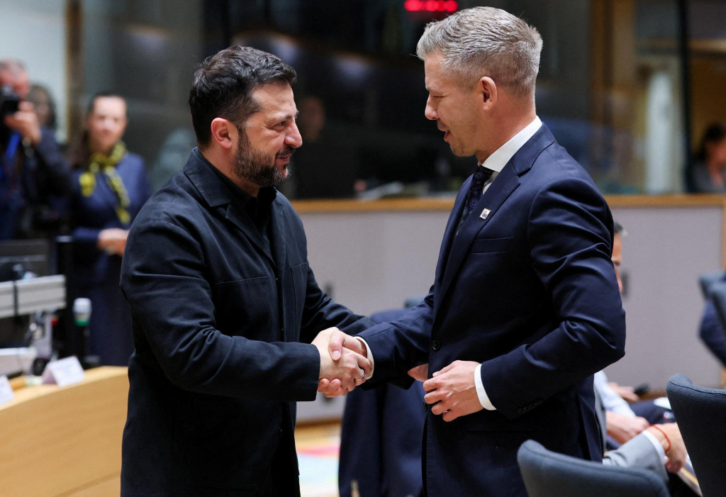 Zelenskyj požiadal Slovensko, Poľsko, Rumunsko a Maďarsko o umožnenie tranzitu obilia