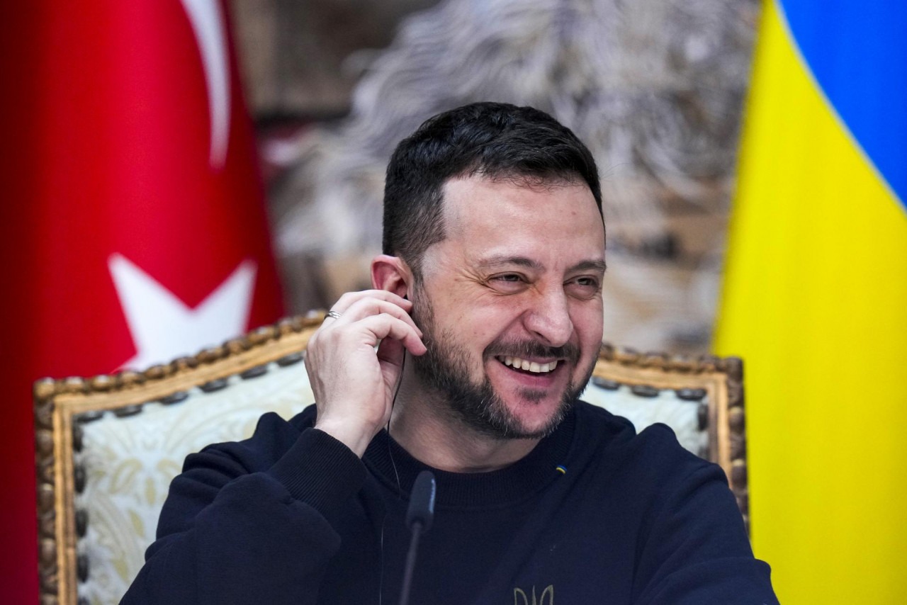 Zelenskyj sa zasmial na sľube Le Penovej zastaviť pomoc Ukrajine