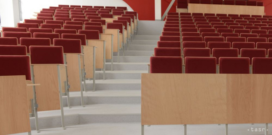 Na PF UMB sa preverujú podozrenia z možného plagiátorstva funkcionárov