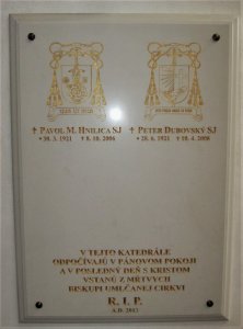 Pamätná tabuľa biskupa Pavla M. Hnilicu v Trnave