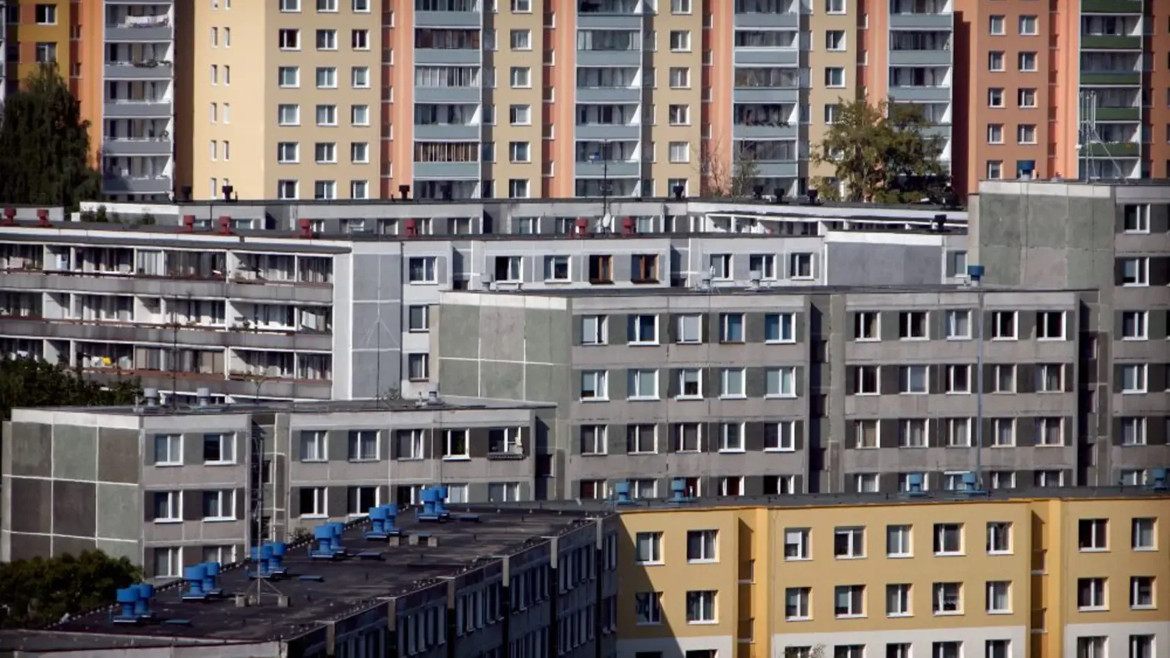 Majú 50, 60 aj viac rokov! Čaká staré paneláky búranie? Expert prezradil pravdu