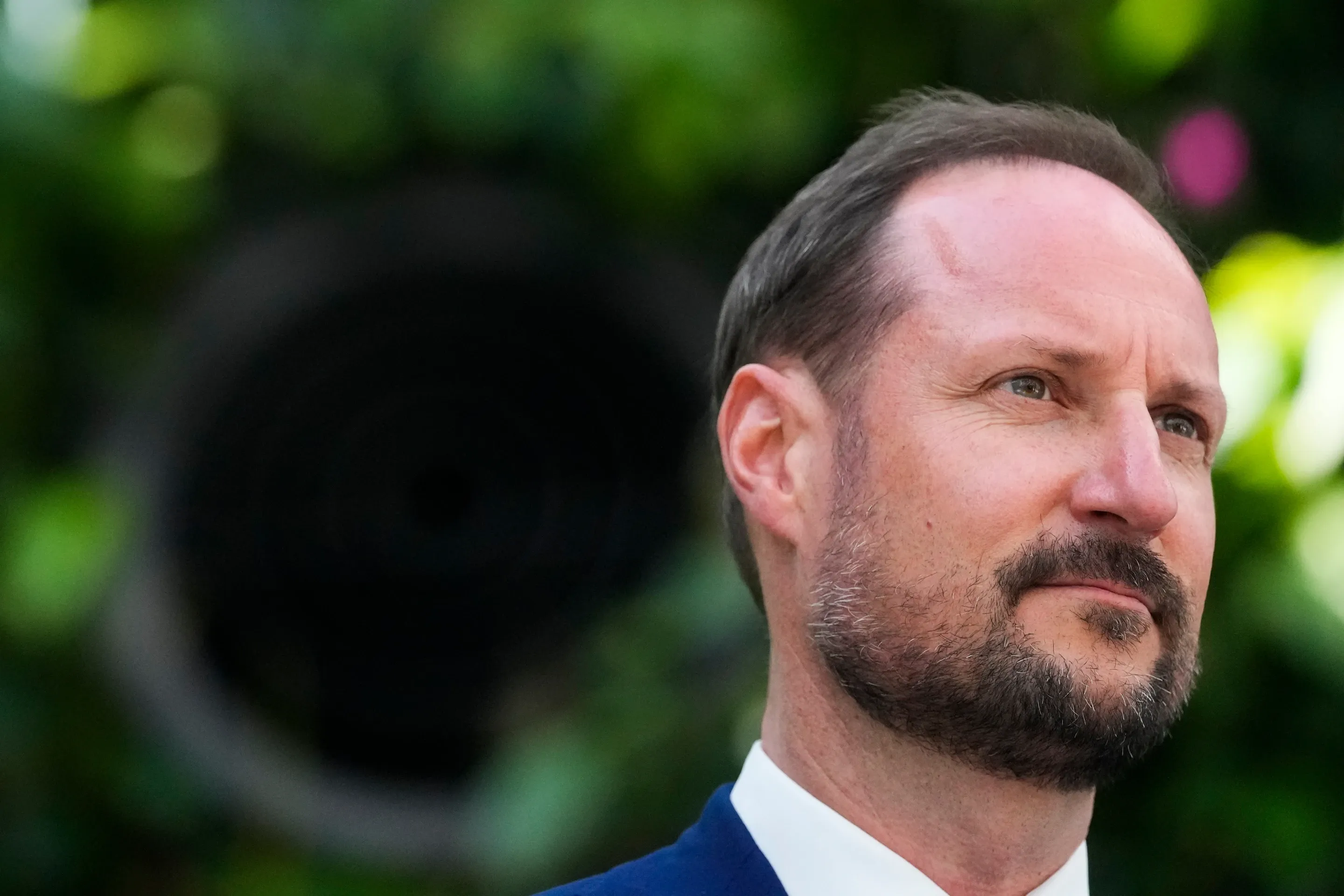 Harald V. zomrel v piatok ráno a jeho 53-ročný syn, korunný princ Haakon, sa stal kráľom Haakonom VIII .